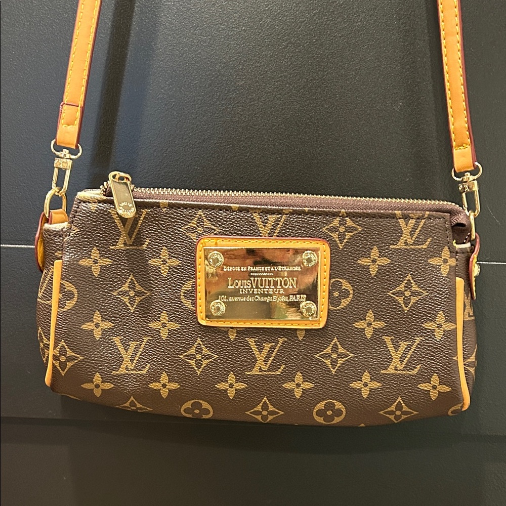 Louis Vuitton-like Brown Monogram Wristlet